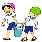 初夏の水遊び　幼…